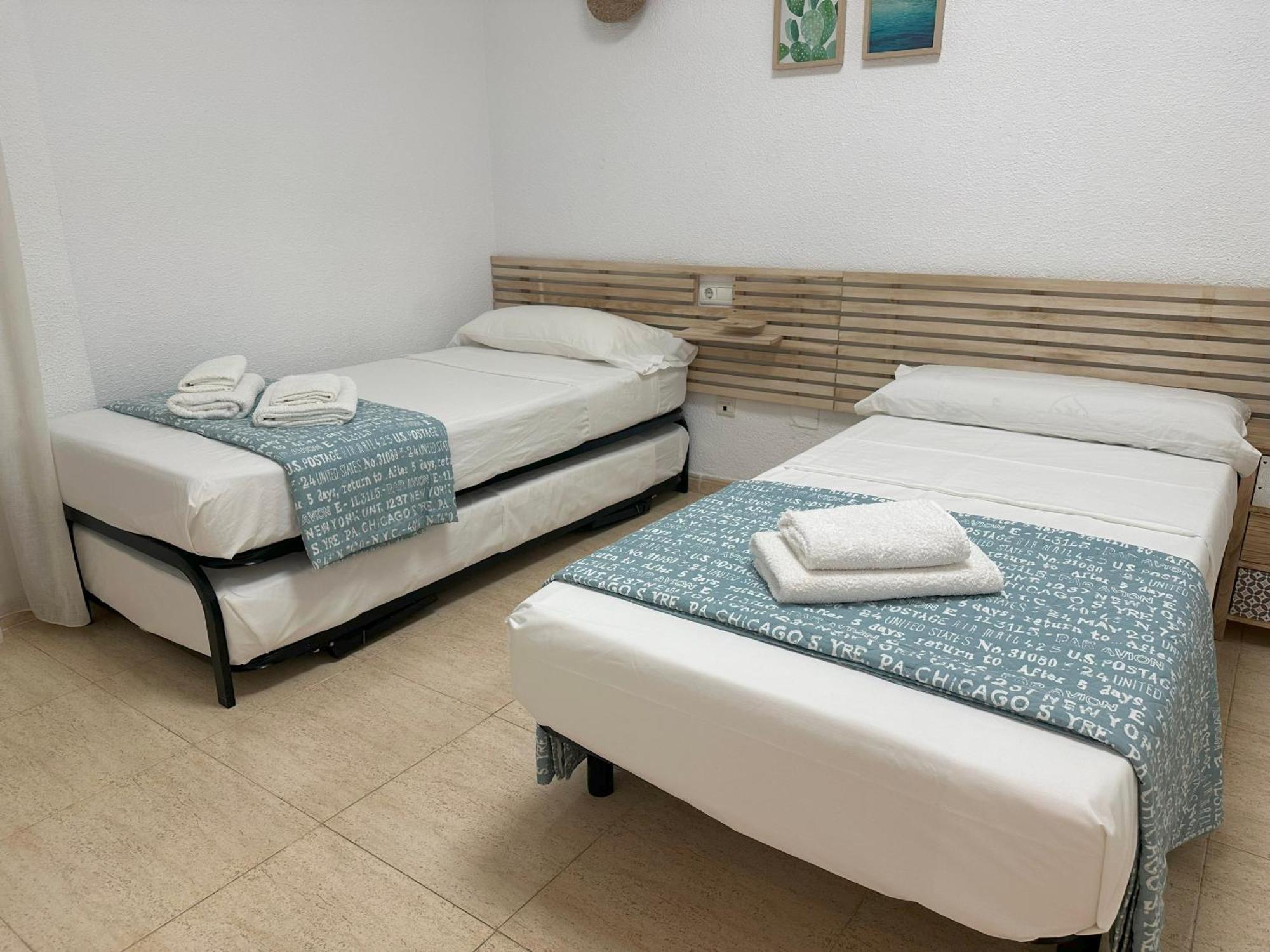 Alicante Beach And Center Esterno foto